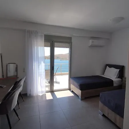 Daire Queen στούντιο Mfd Luxury δίπλα στη θάλασσα